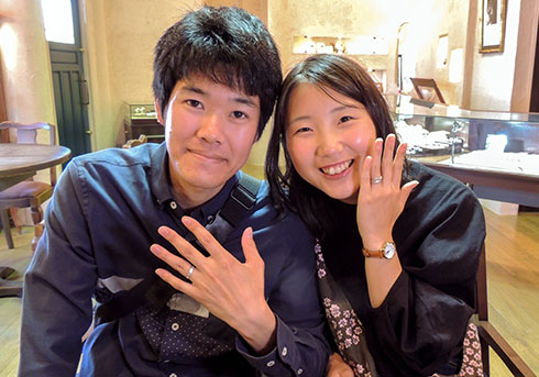 K様 (Pt 銀杏の彫刻が輝く結婚指輪)