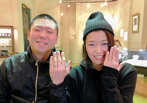 山本翔一・悠香様 (WGグレー/YG 鏡面ハンマー仕上げの結婚指輪)