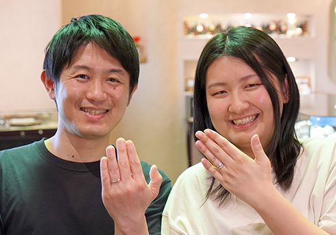 S様 (K18桜G 優雅な曲線とルビーの結婚指輪)