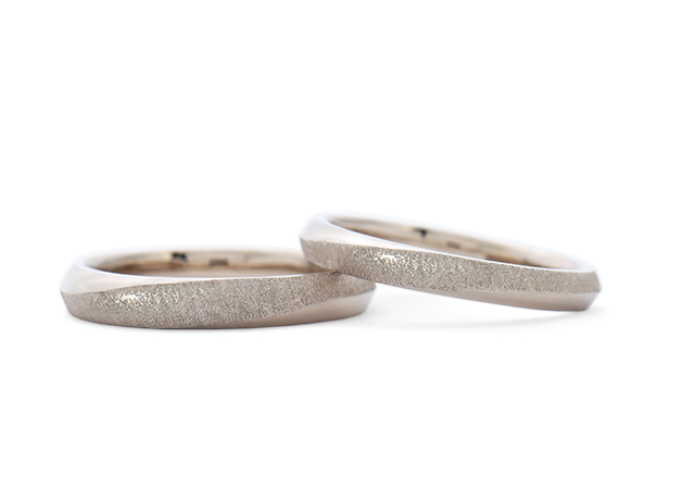 G様 (シャンパンゴールド スターダスト仕上げの結婚指輪「Cécile（セシル）」)