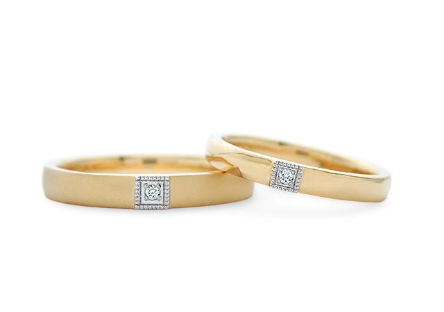 A様 (イエローゴールド/プラチナ ミル打ちとコンビ素材の結婚指輪)