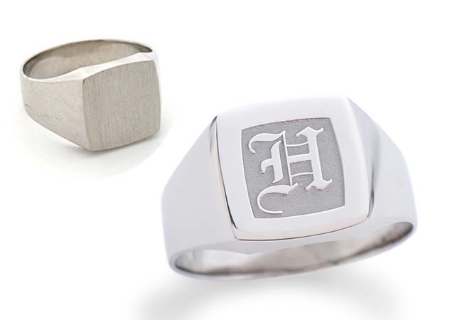 S様 (プラチナ 印台指輪のサイズ直しとイニシャル彫刻)