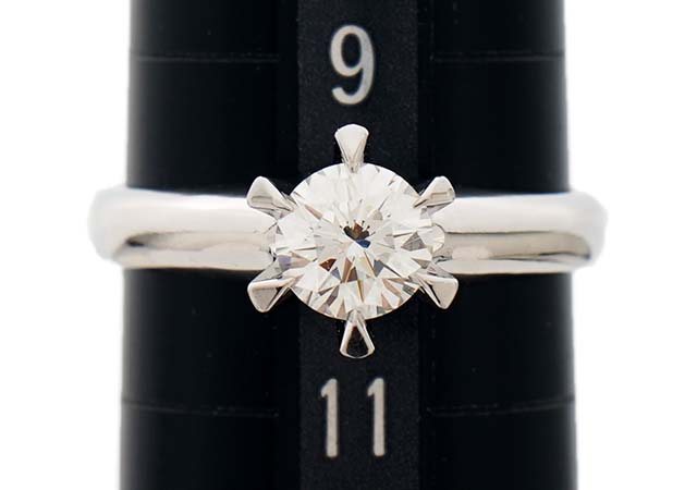 プラチナ製婚約指輪のサイズ直し