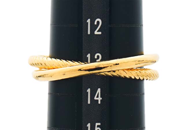 純金製2連の指輪のサイズ直し