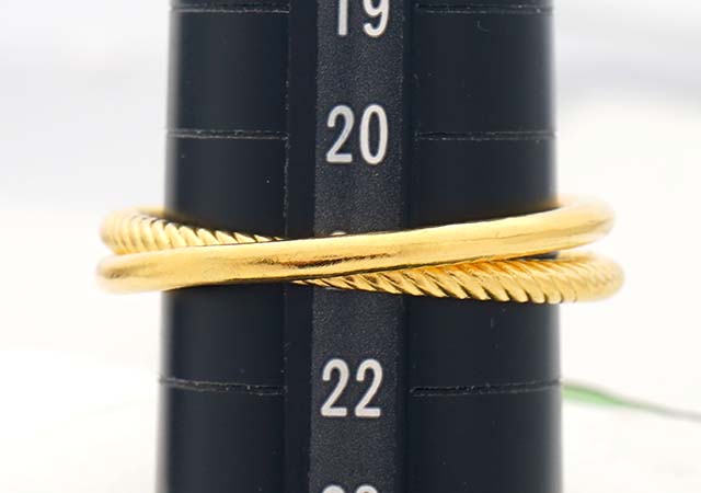 純金製2連の指輪のサイズ直し