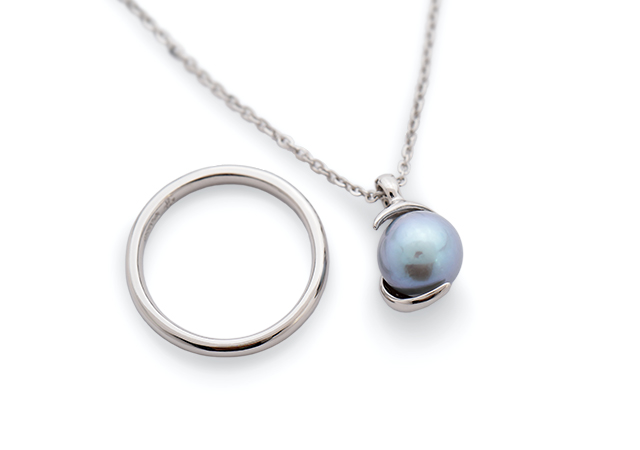 T様 (プラチナ 真珠の指輪をネックレスと指輪にリフォーム)