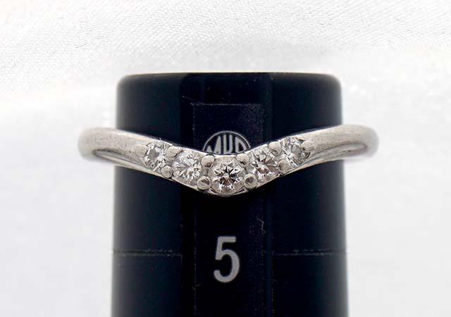 プラチナ製5石ダイヤ指輪のサイズ直し