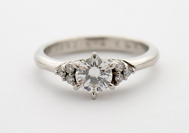 O様 (プラチナ ダイヤ婚約指輪をネックレスへリフォーム)