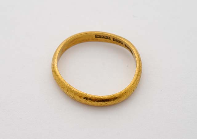 K24製指輪変形修理