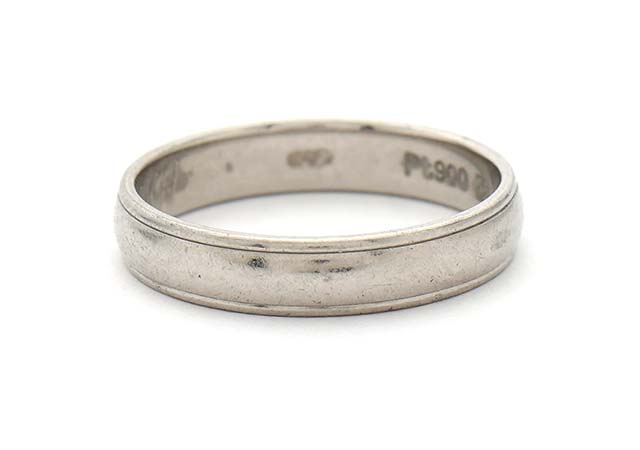 プラチナ製結婚指輪の磨きとダイヤ追加