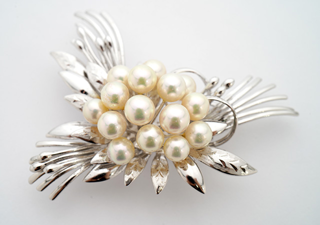 あこや真珠ブローチをネックレスに加工